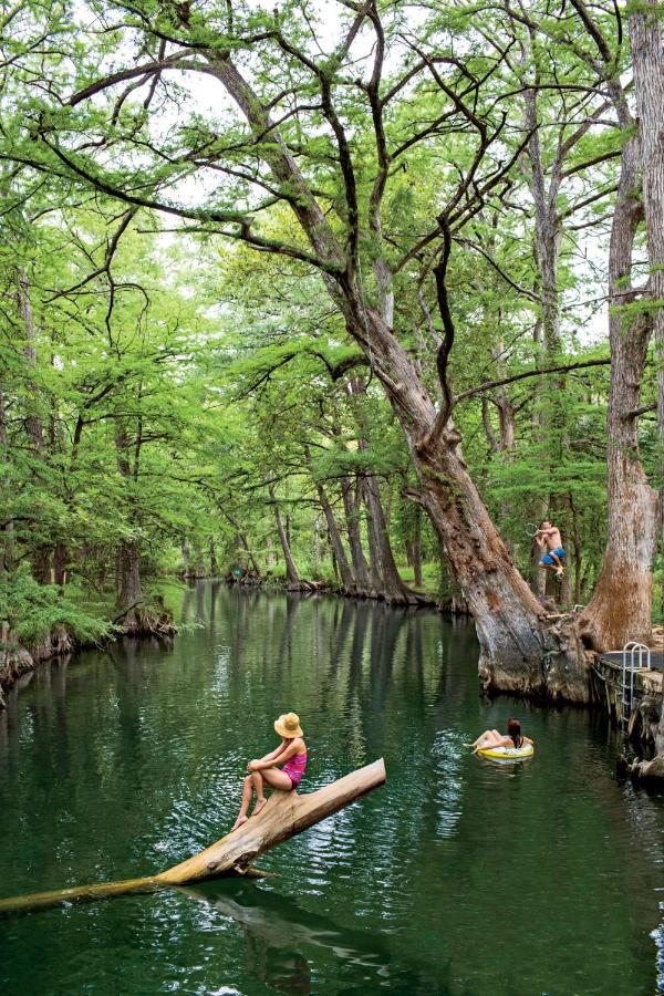 Hill Country Haute N Haus Relax And Renew Fischer Exterior foto
