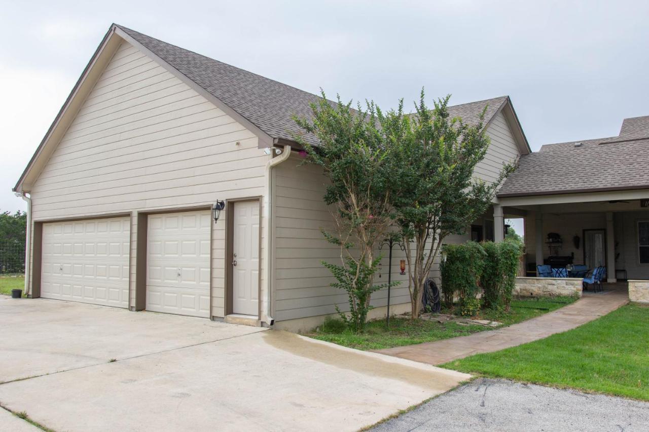 Hill Country Haute N Haus Relax And Renew Fischer Exterior foto